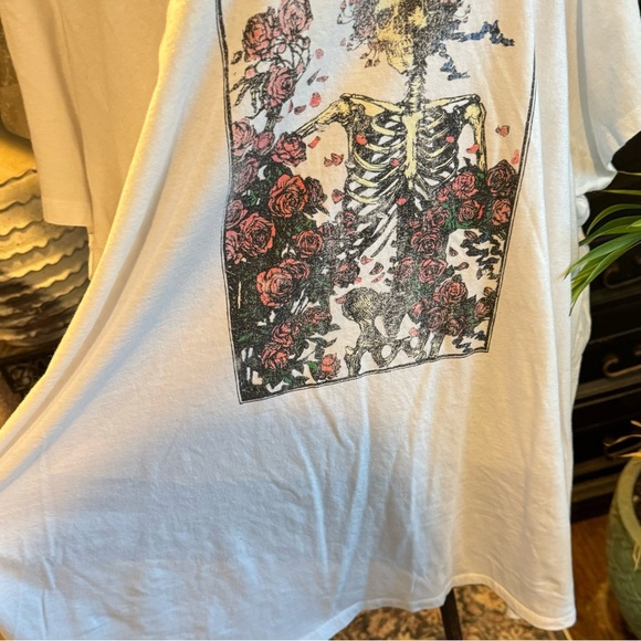Torrid Grateful Dead White Spring Tour 1992 plus size 6X graphic tshirt - Picture 13 of 16